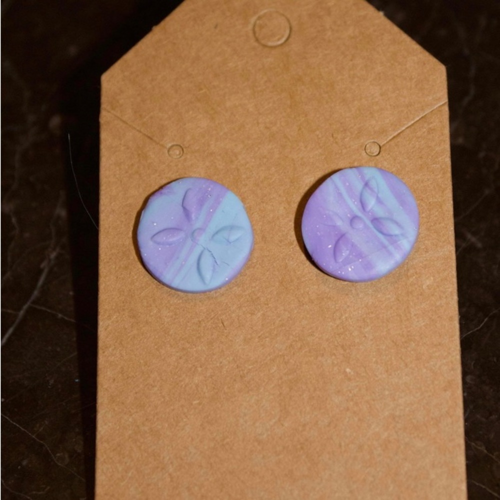 Clay stud earrings